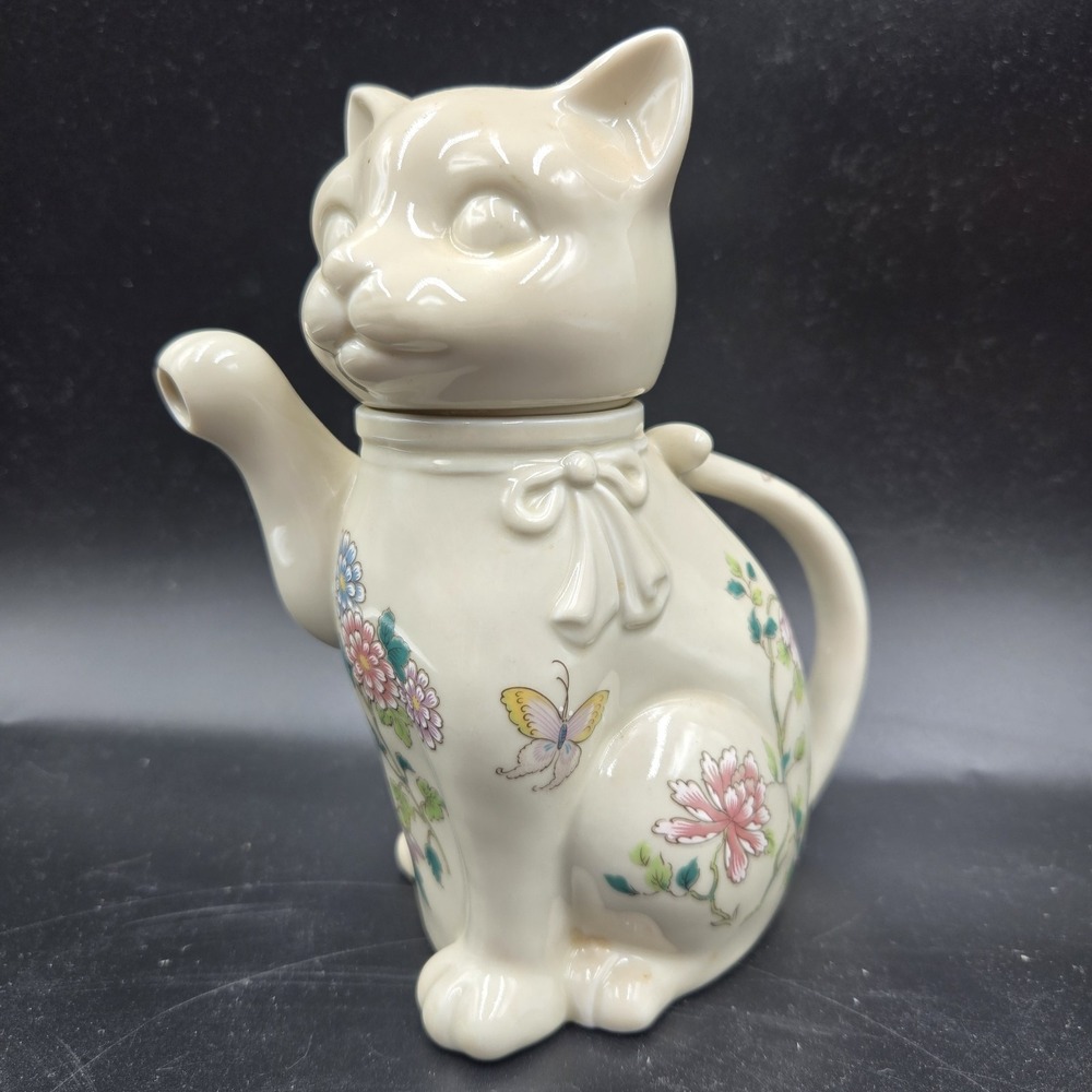VTG Takahashi Ceramic Cat Teapot Cho-Cho San Francisco Flowers Butterfly Cottage